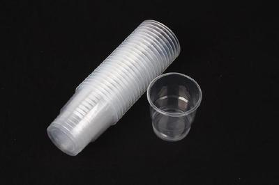 玻璃杯、塑料杯、不銹鋼杯&hellip;你知道哪種杯子用起來最安全嗎?